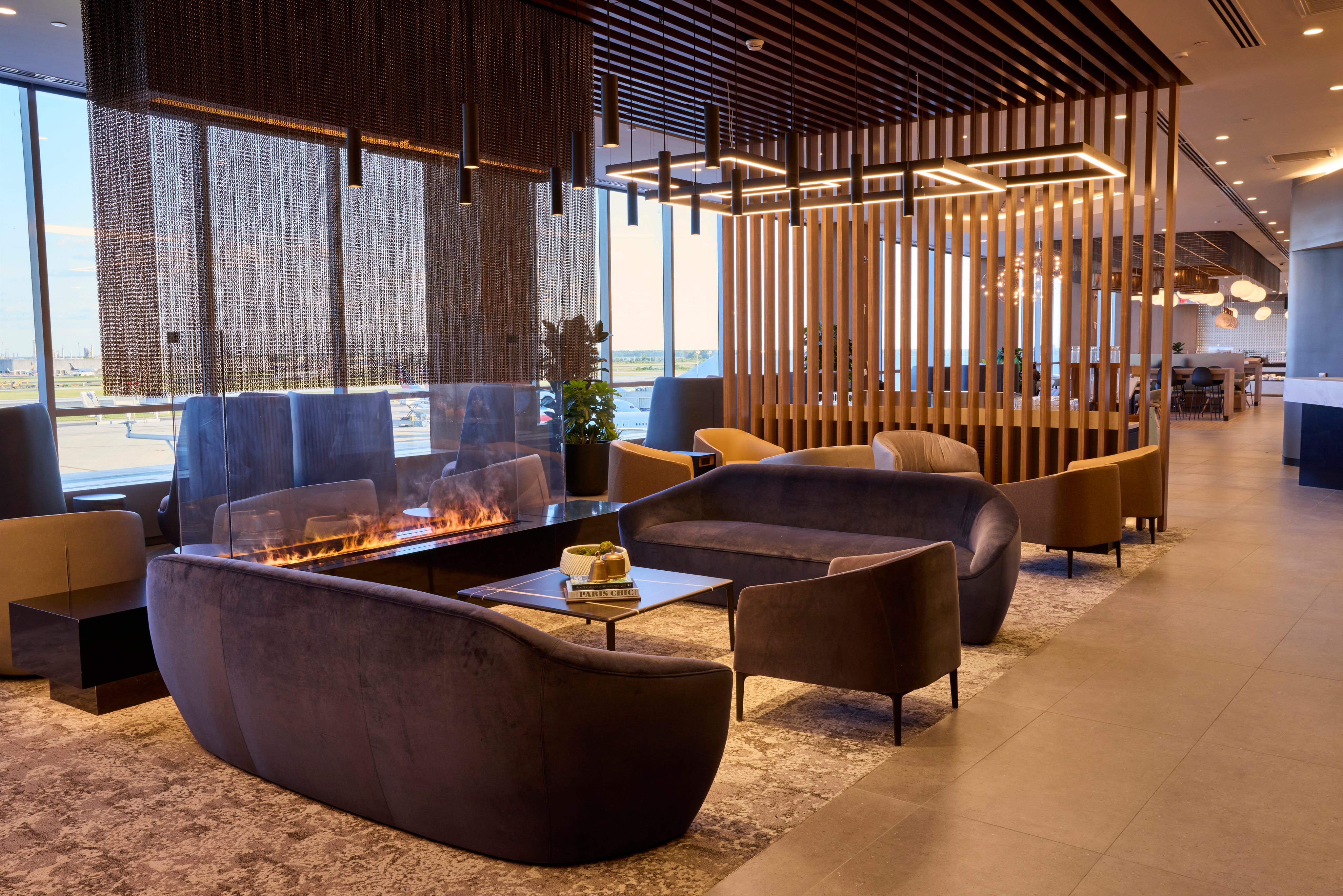 More travelers have lounge access than ever. Is that a good thing?