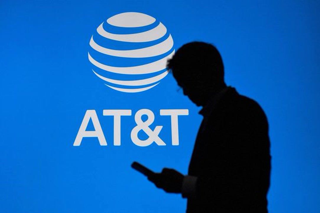 AT&T ends DEI programs amid Trump administration pressure
