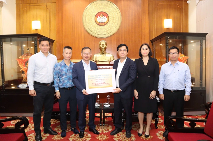 Đoàn Thể thao Việt Nam có nghĩa cử cao đẹp trước khi đi Thái Lan dự SEA Games 33