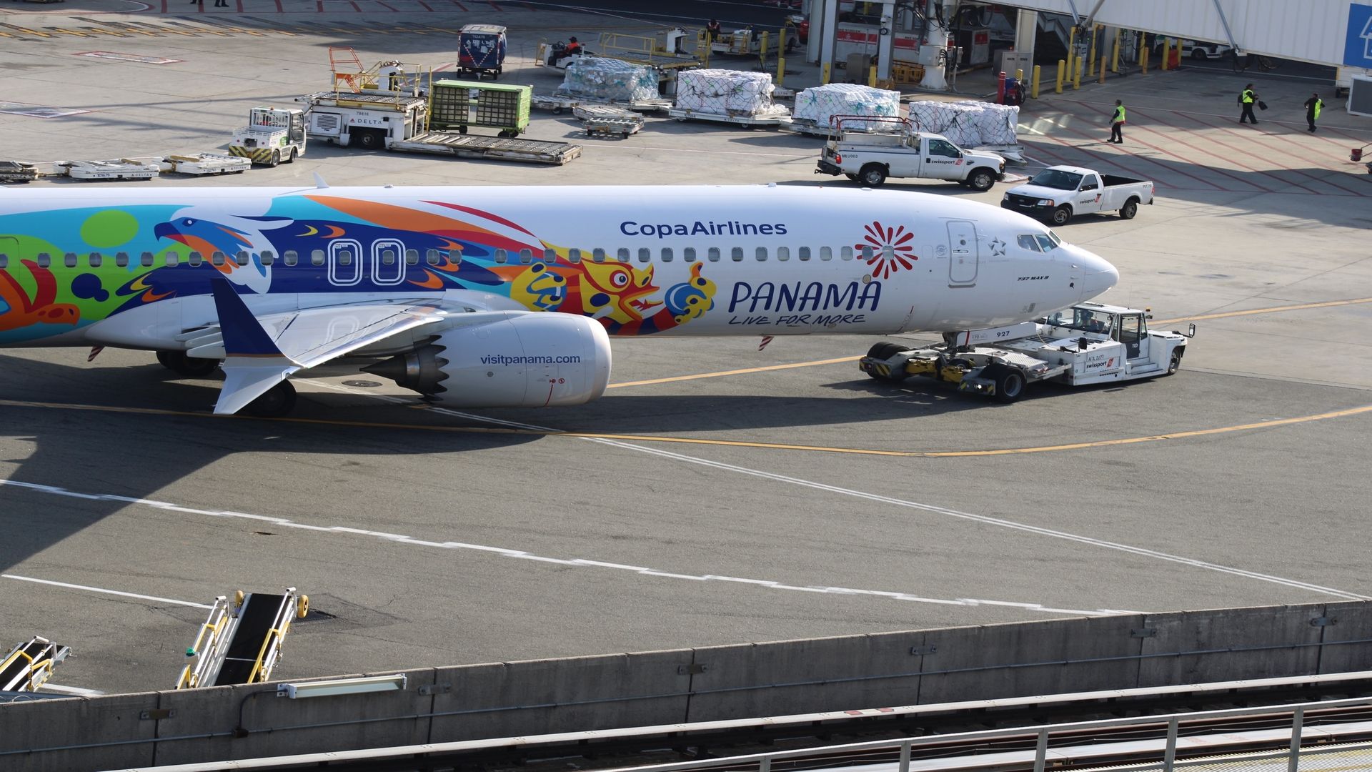 Copa Airlines' Extensive US Network: 18 Cities and Up to 45 Daily Flights