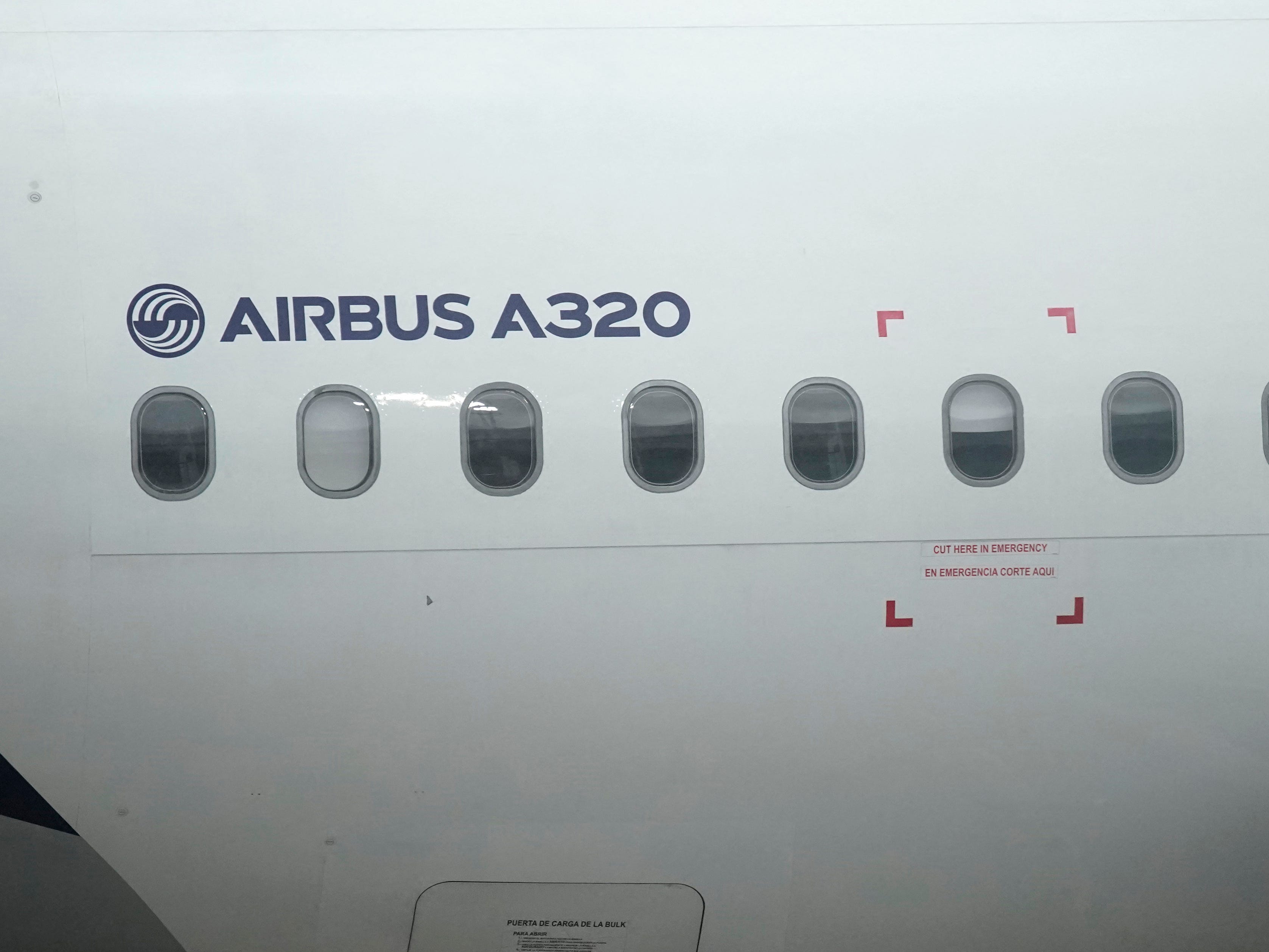 How 2 issues in a week with the world's most popular plane spooked ...