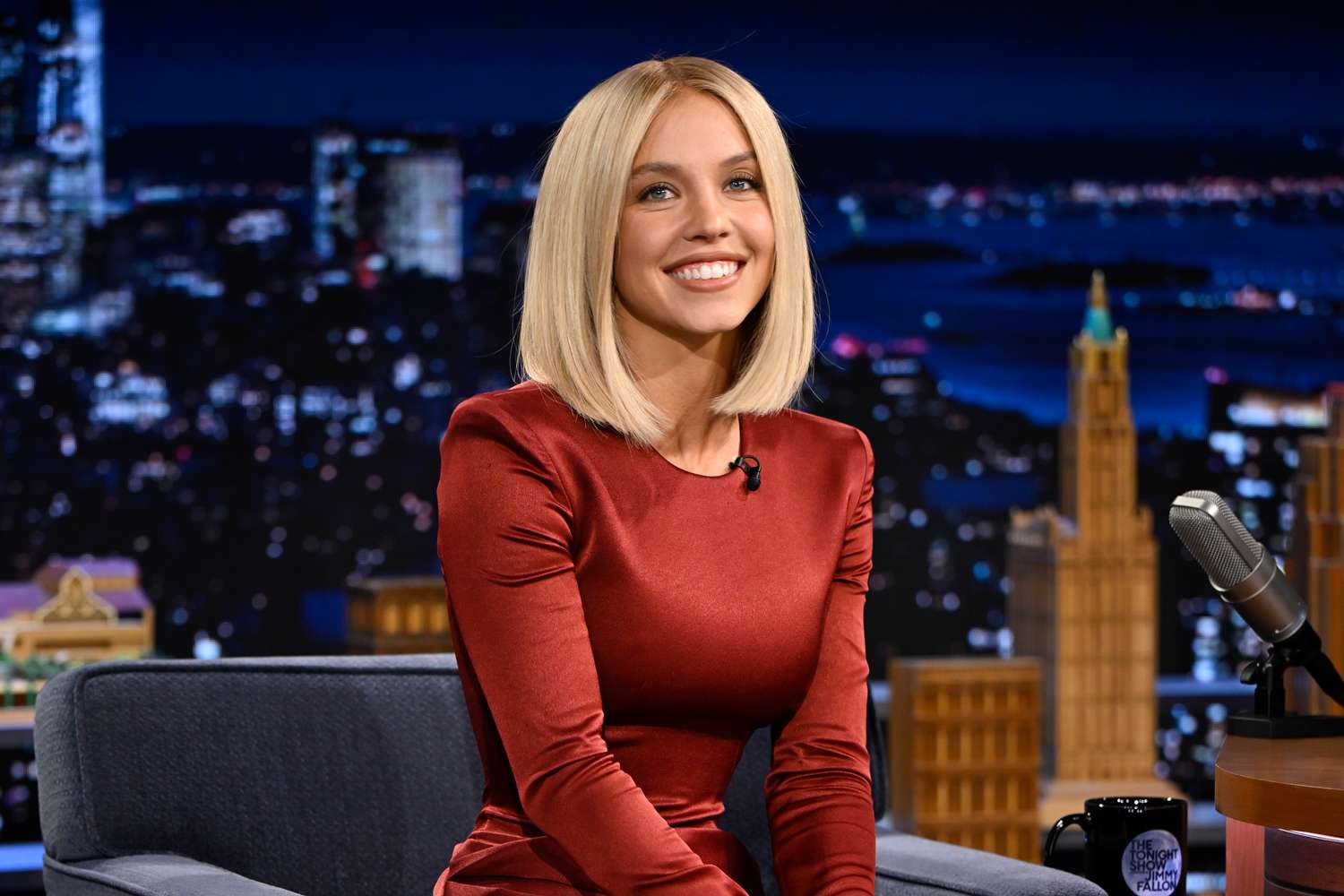 Sydney Sweeney’s Hairstylist Exchanges Heated Words with Fashion Critic ...