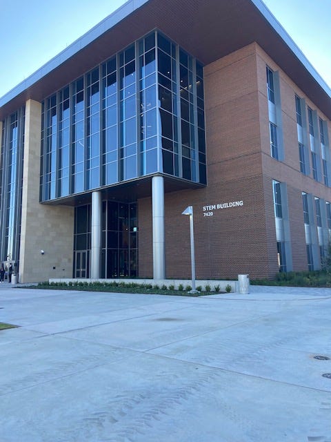 UNT Dallas celebrates ribbon cutting for $100 million STEM facility ...
