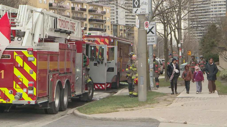 Efforts to extinguish historic fire at 2 Toronto buildings to go into ...