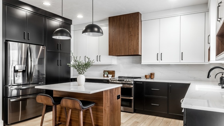 The essential design element you need for a mid-century modern kitchen