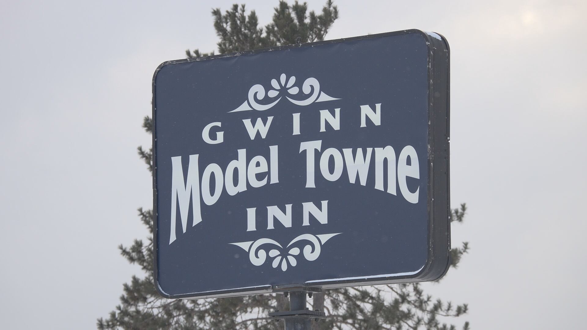 Gwinn’s Model Towne Inn for sale