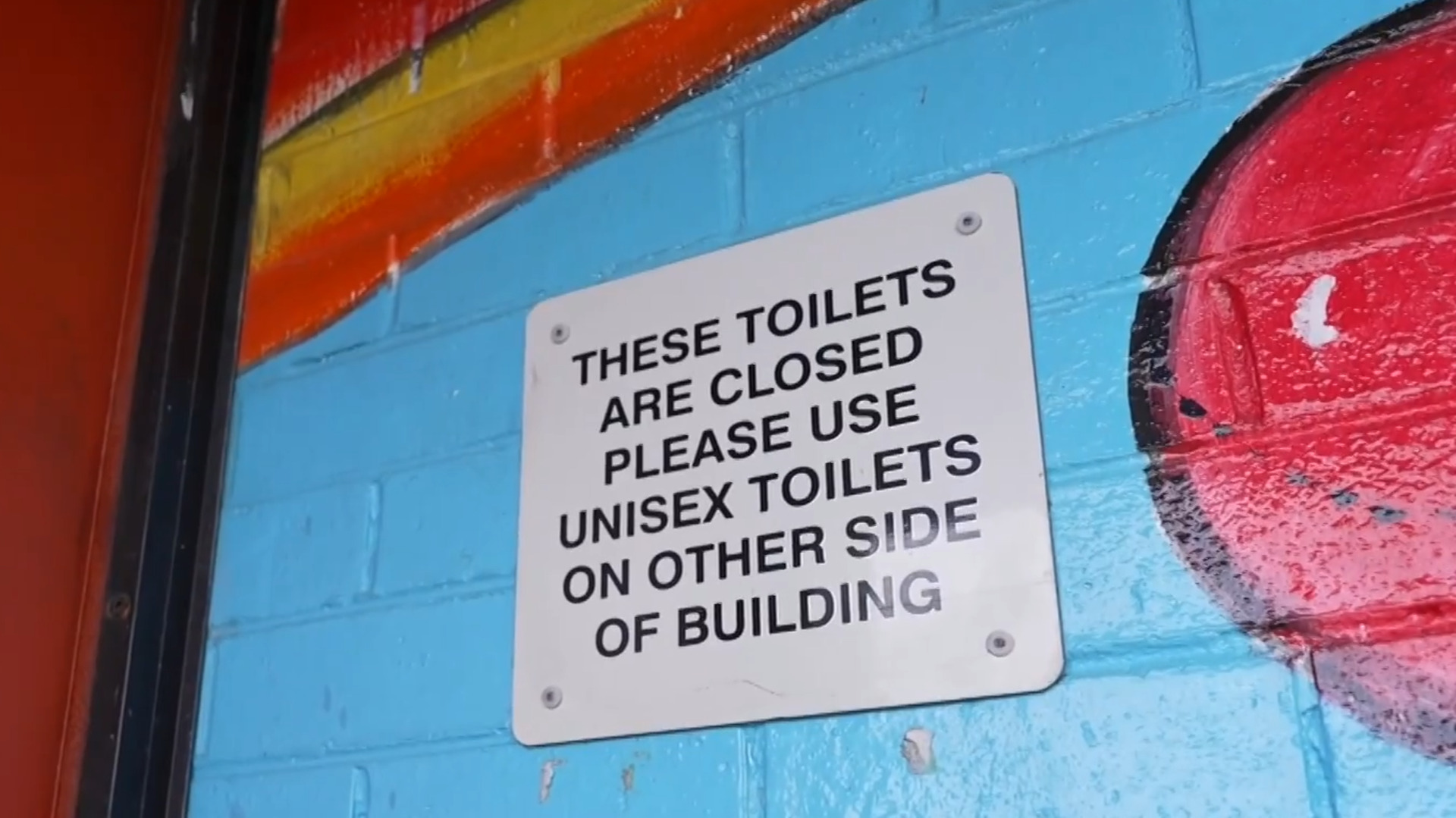 parents-furious-after-school-plans-to-install-only-gender-neutral-toilets