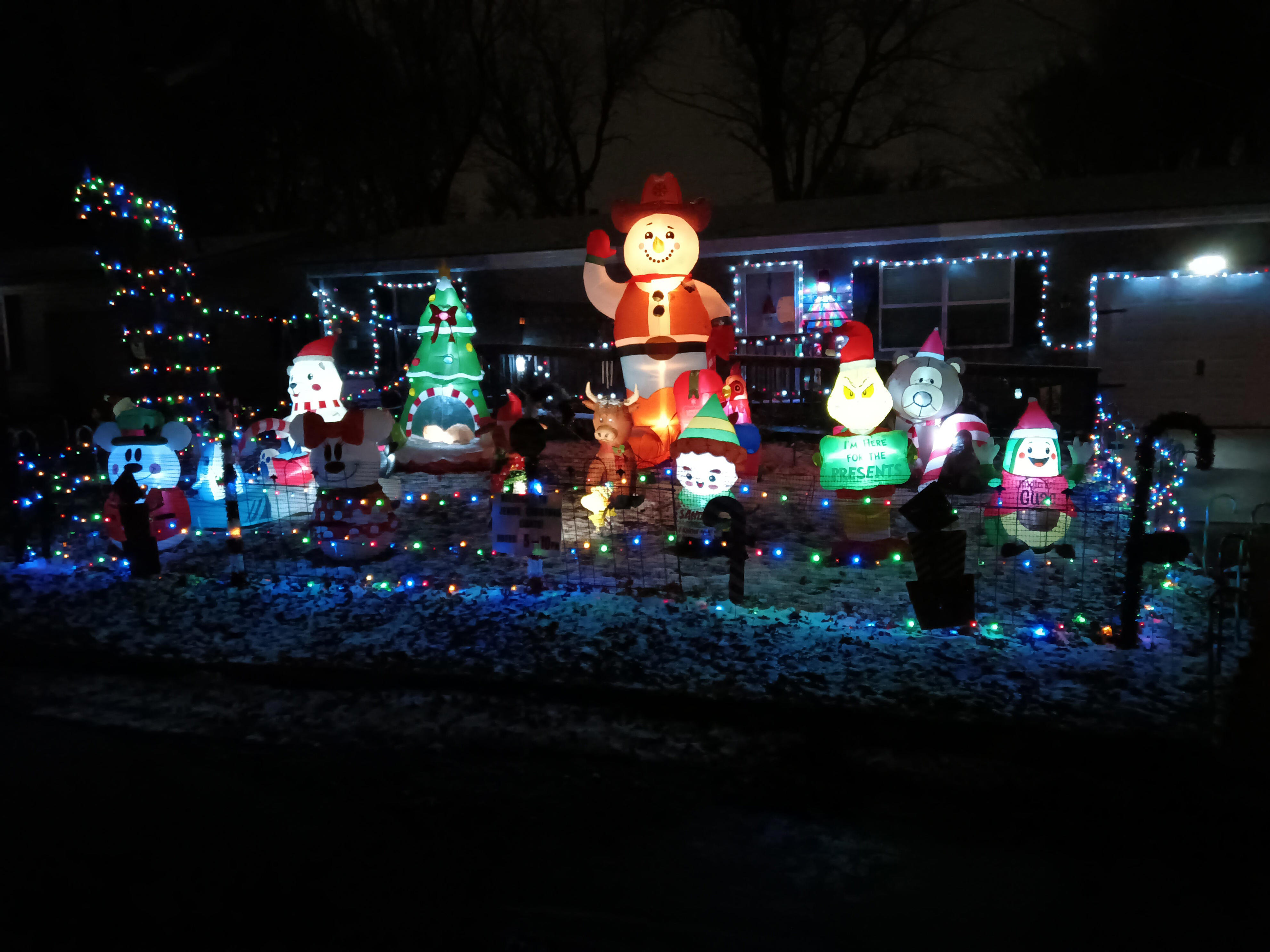 Where to see the best Christmas light displays in Springfield