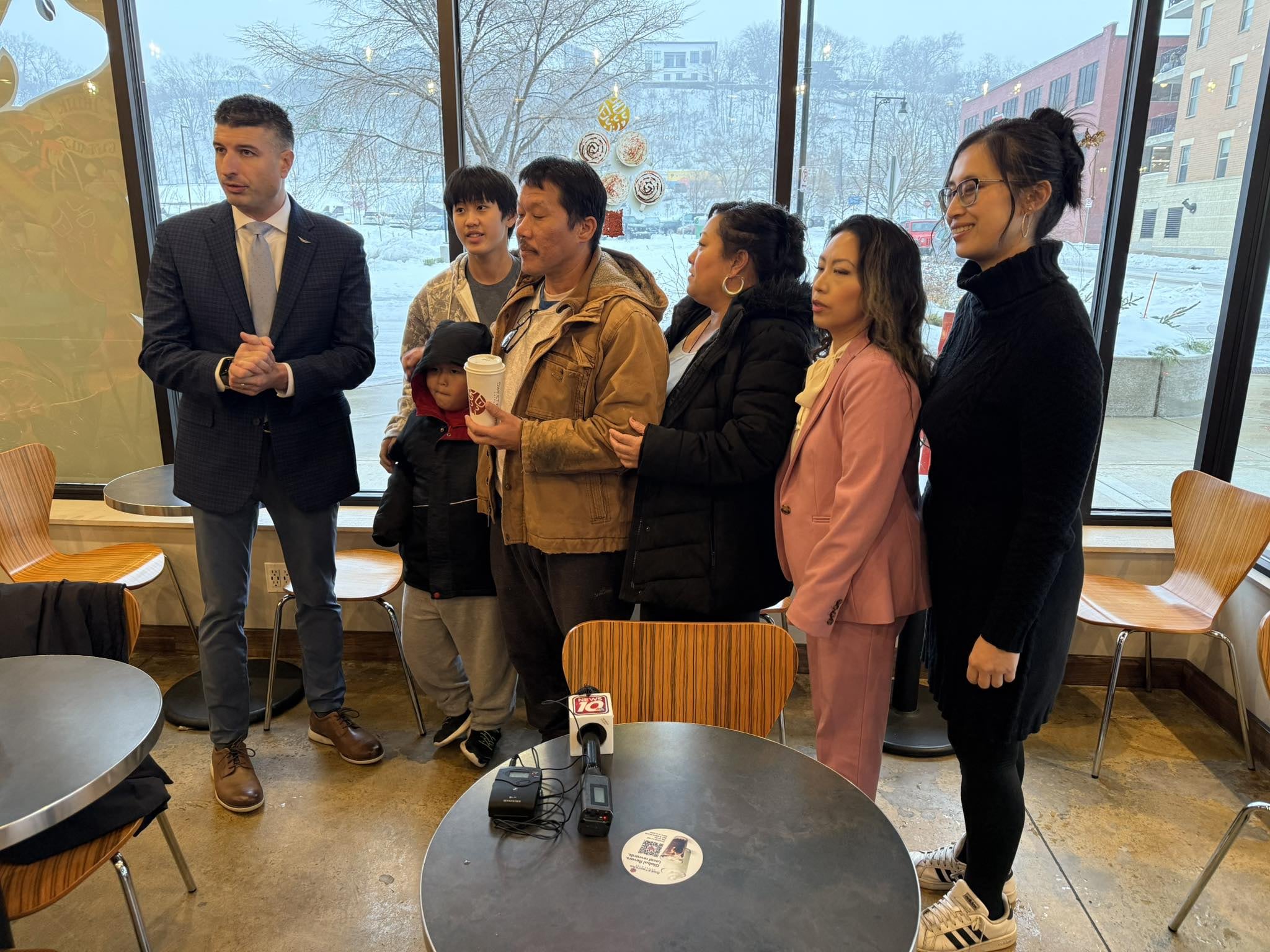 Lue Yang, St. Johns man who spent months in ICE custody, reunited with ...