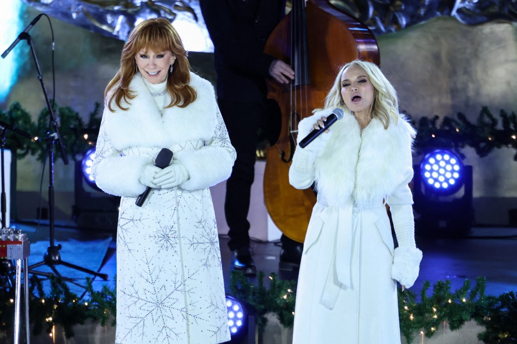 Rockefeller Center Christmas tree lights up to start holiday season as ...