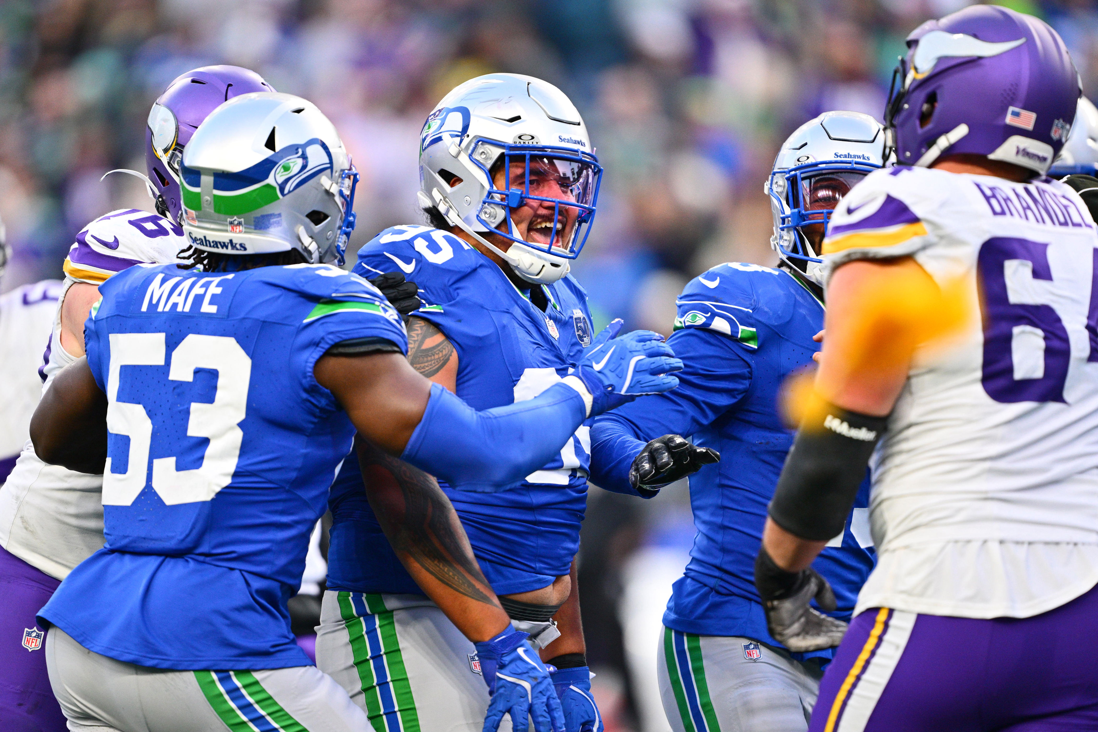 Seahawks DT Brandon Pili facing NFL fine after Vikings hit, Williams reacts