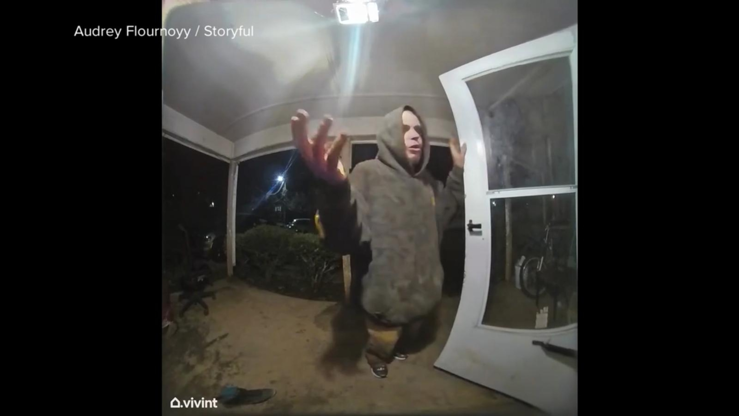 Escaped Atlanta inmate recaptured after knocking on Georgia residents ...