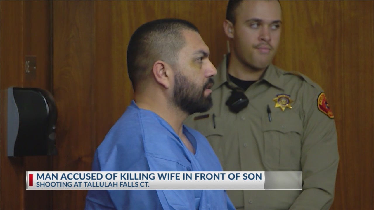 Man accused of killing wife in front of son in NW Bakersfield