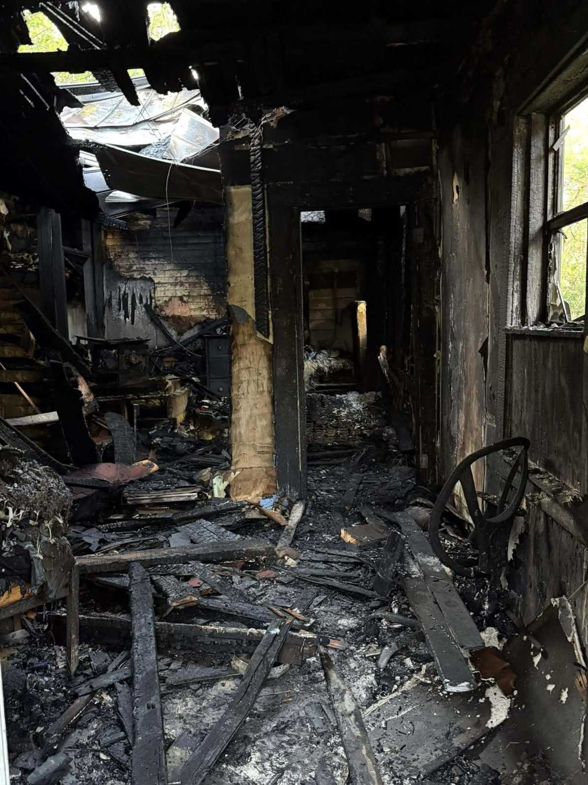 'Small but mighty': 5-year-old boy saves family from house fire