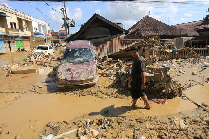 Viral Isu Mayat Korban Banjir di Mobil Aceh Tamiang, Bupati Membantah