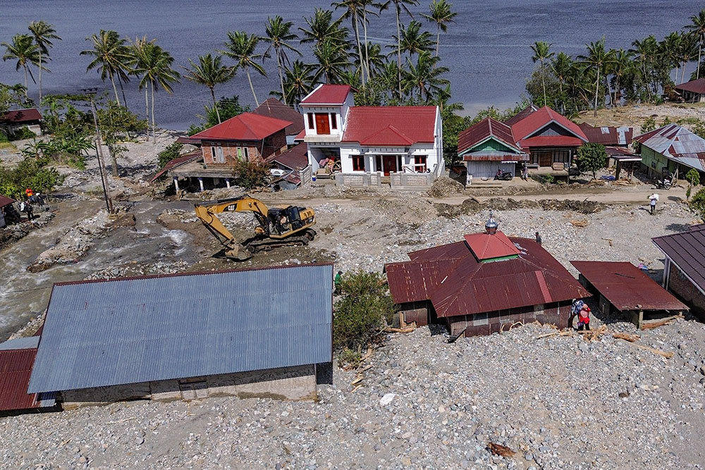 Kekacauan Proyek EBT Picu Banjir Sumatra