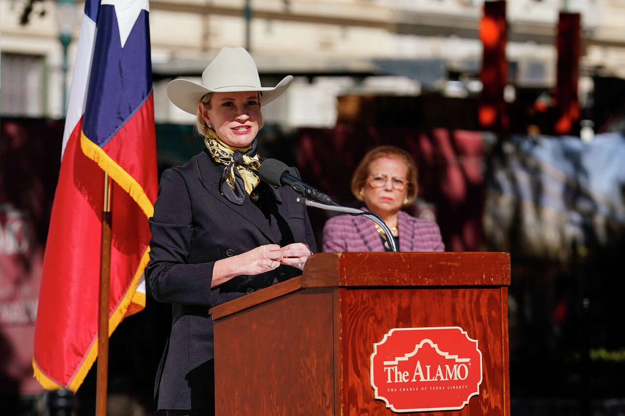 Fighting for a full story and free speech at the Alamo