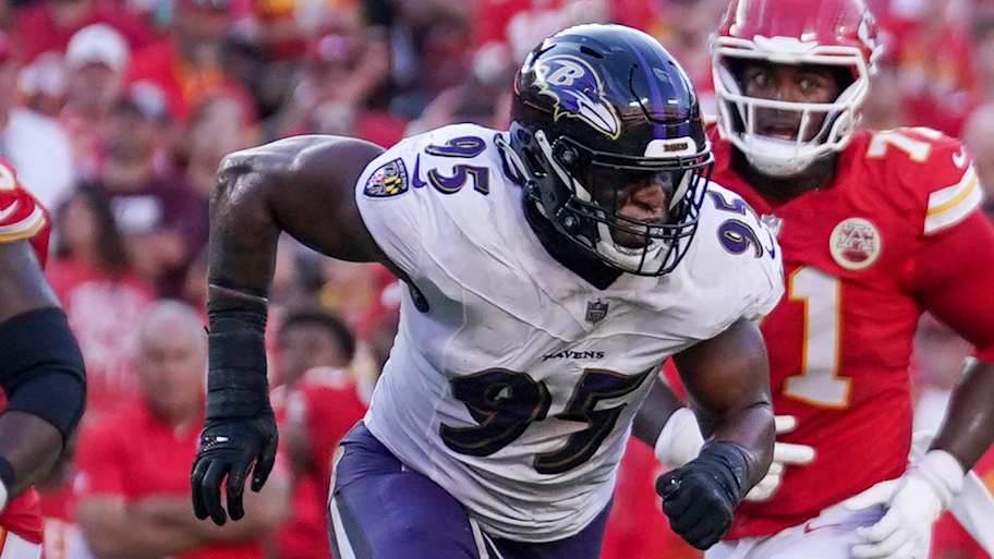 Ravens provide updates on two injured defenders
