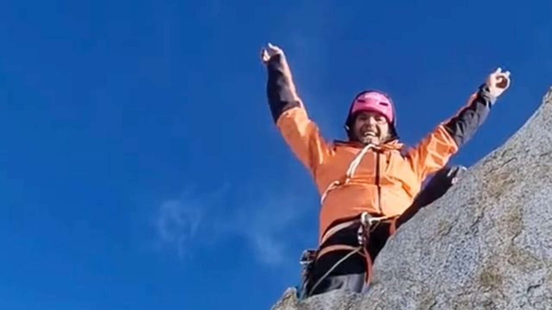 Bergsteiger-Ikone Thomas Huber feiert auf Gipfel – mit Gruß an Laura ...