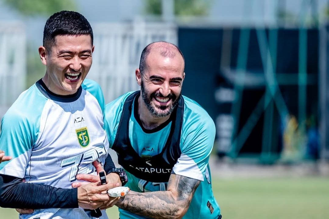 Resmi! Pelatih Korea Selatan Kepemimpinan Persebaya Surabaya, Debut Lawan Borneo FC di Gelora Bung T