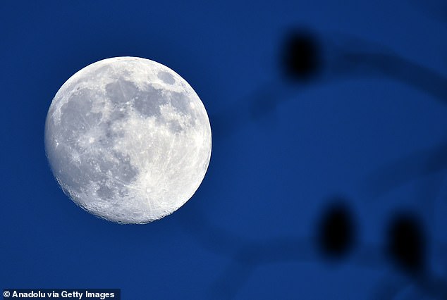 The final supermoon of 2025 will grace our skies tonight - here's the ...