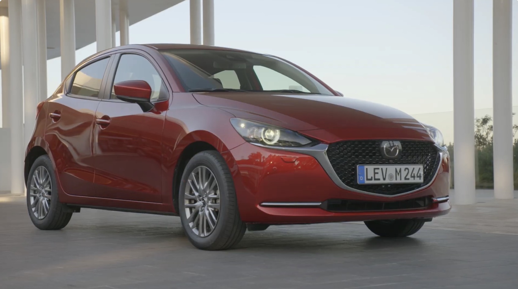 Mazda 2 Skyactiv G 90null