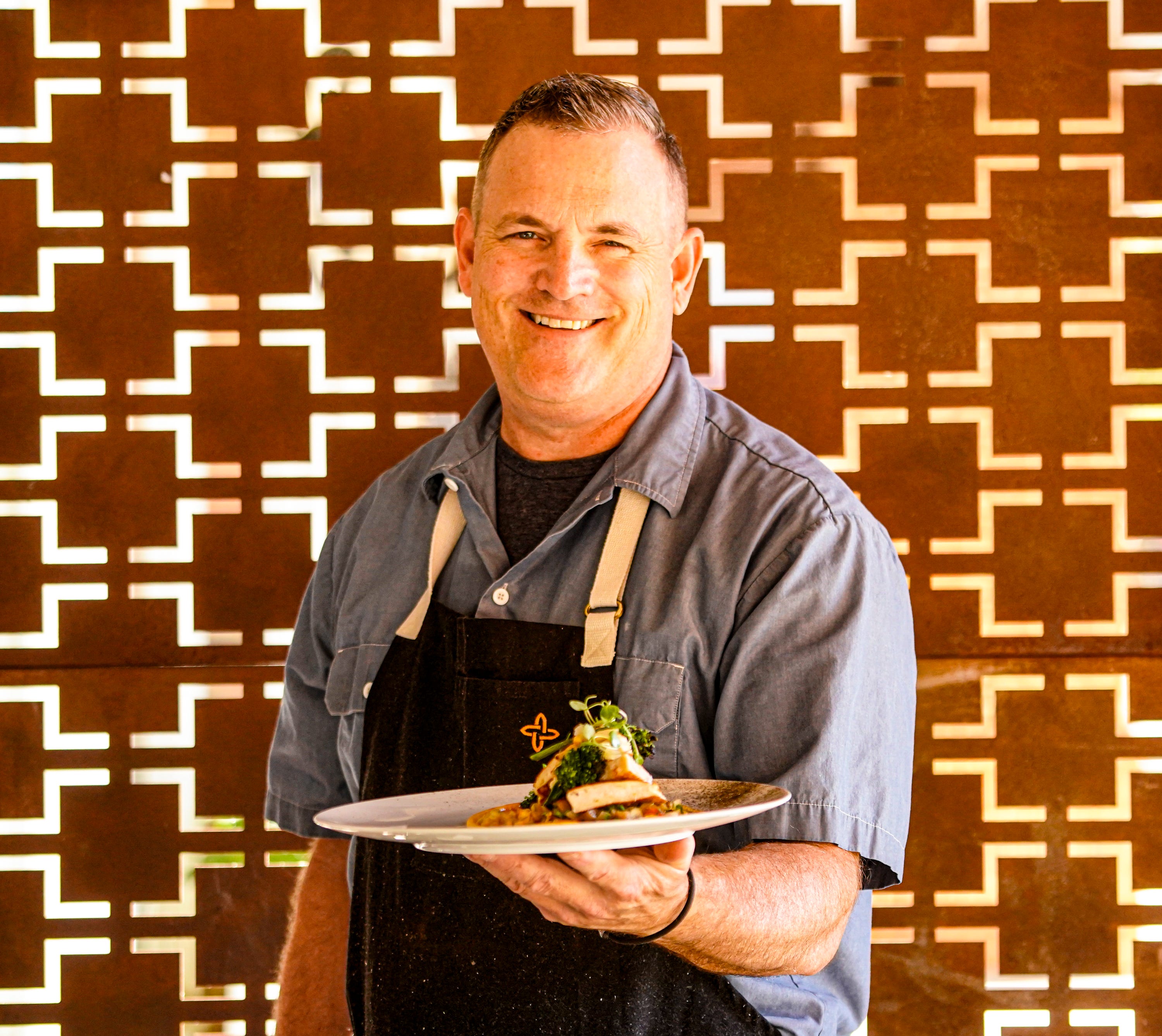 Indianapolis Airport to expand food offerings, renovate Shapiro's. Here ...