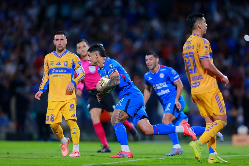 Cruz Azul y Tigres igualan en CU y todo se definirá en el Volcán