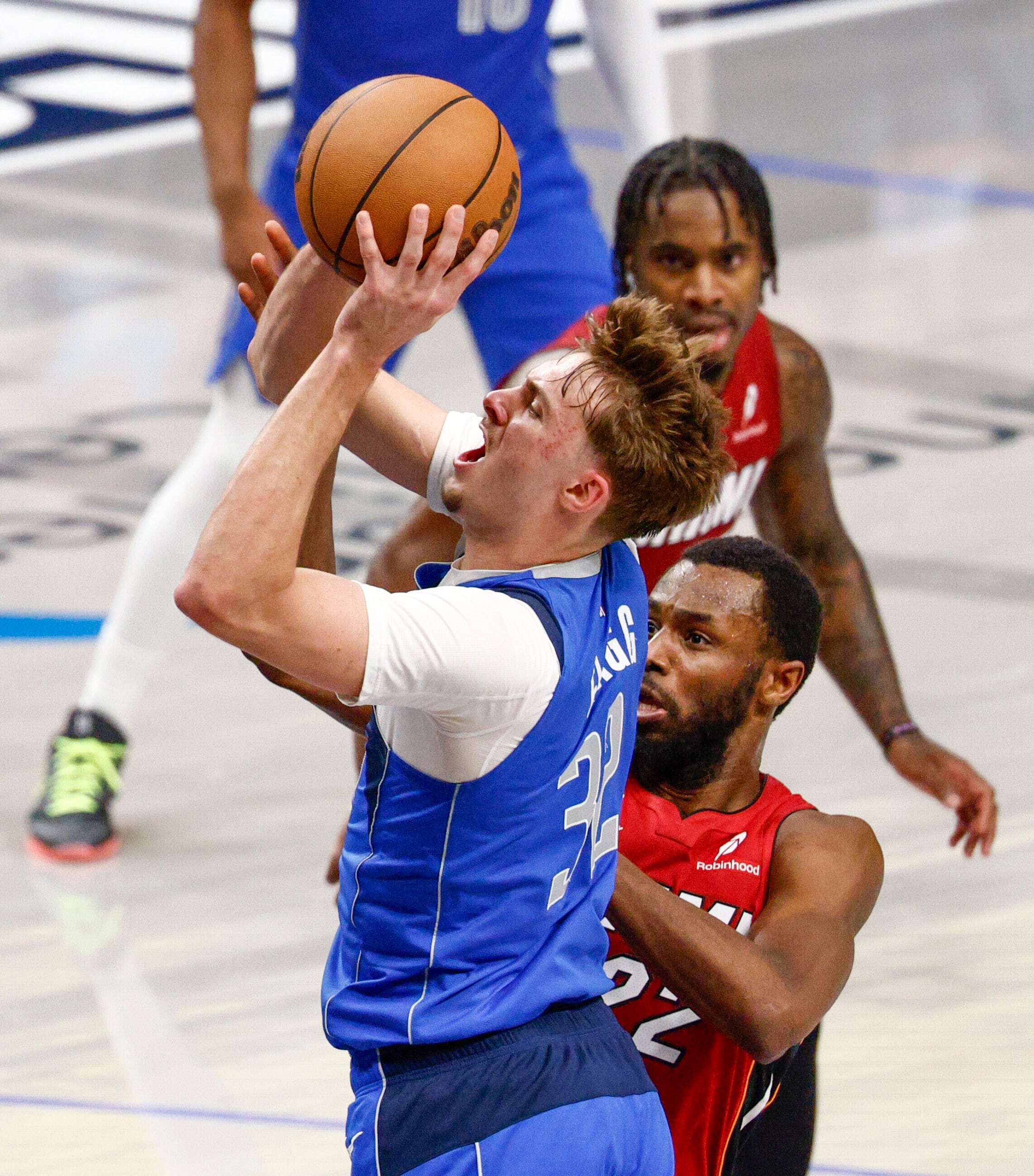 Undrafted rookie sensation Ryan Nembhard could force Mavericks into ...