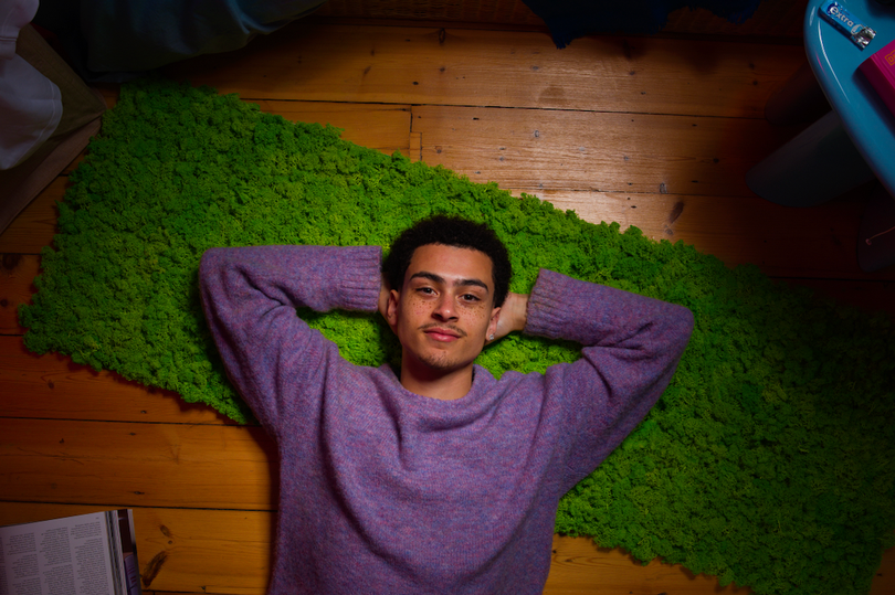 Gen Z admit to overthinking in winter as half use bedroom to do it