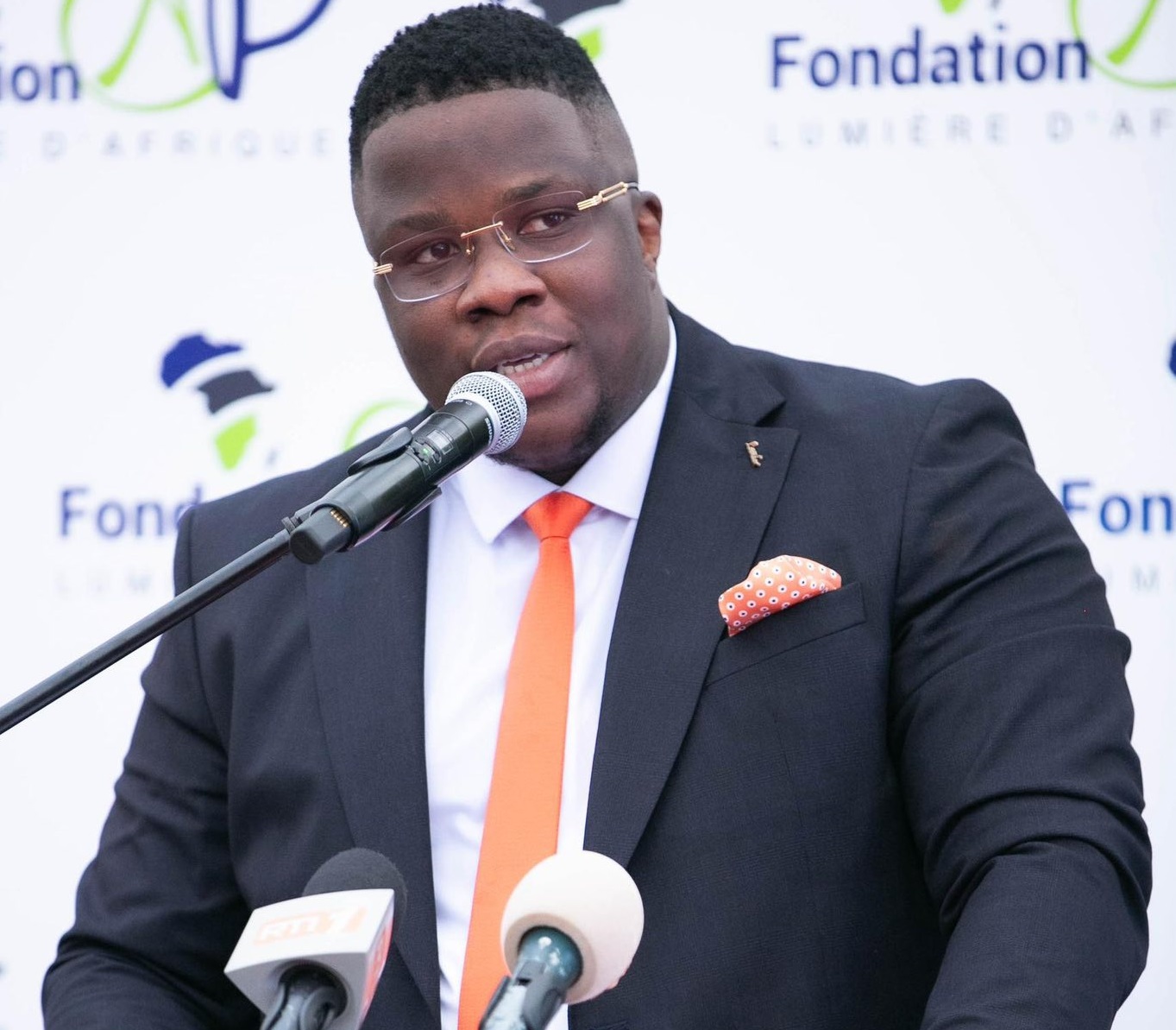 Apoutchou national ouvre les portes de son association caritative