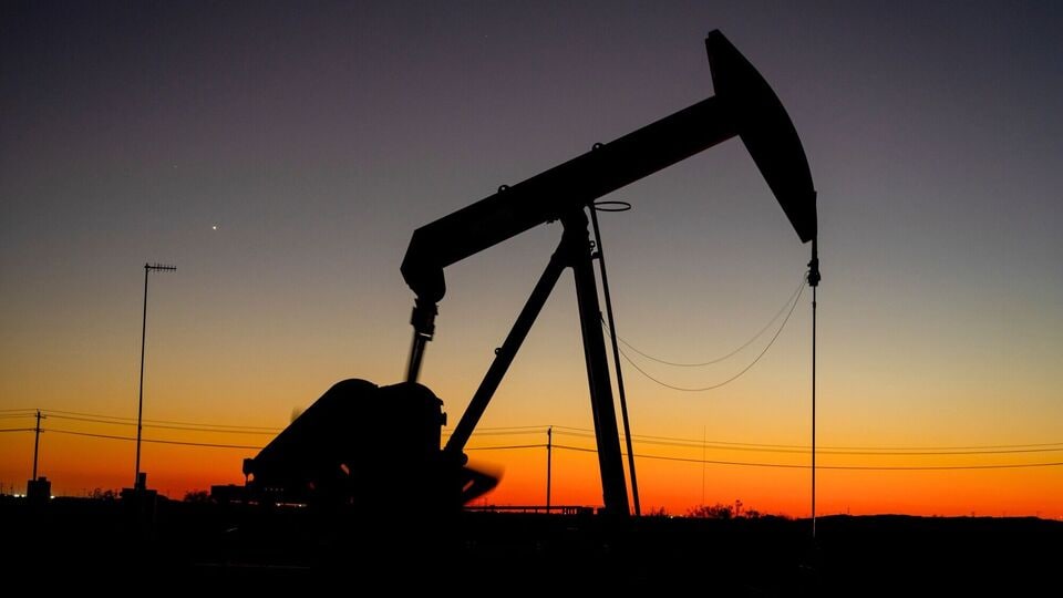 Saudi Arabia cuts crude oil prices for Asia to 5-year low amid rising ...