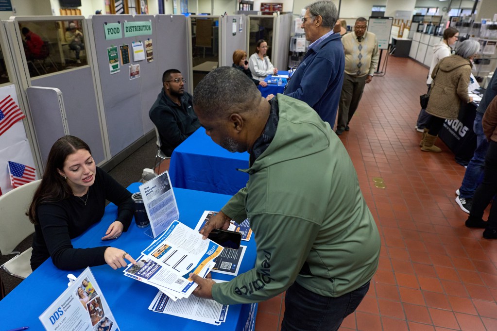 Weak CA job market likely to continue, researchers say