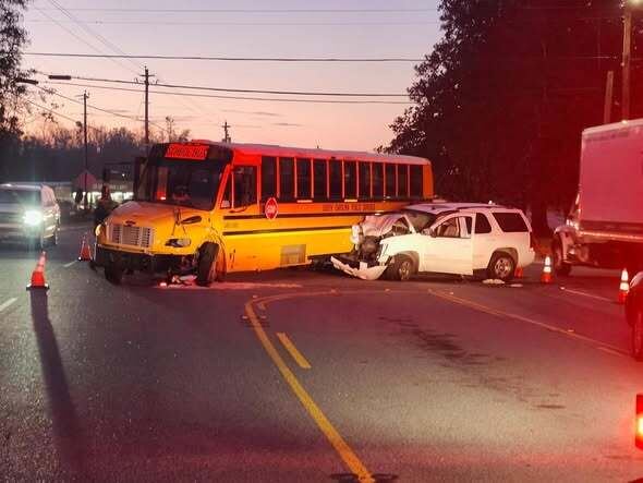 2 hurt in Florence County crash involving school bus
