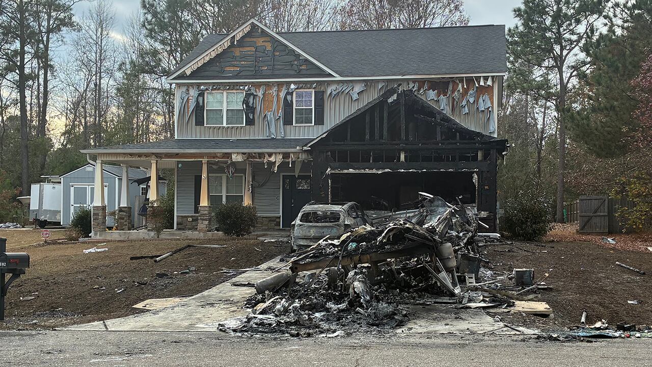 Sneads Ferry family escapes morning house fire