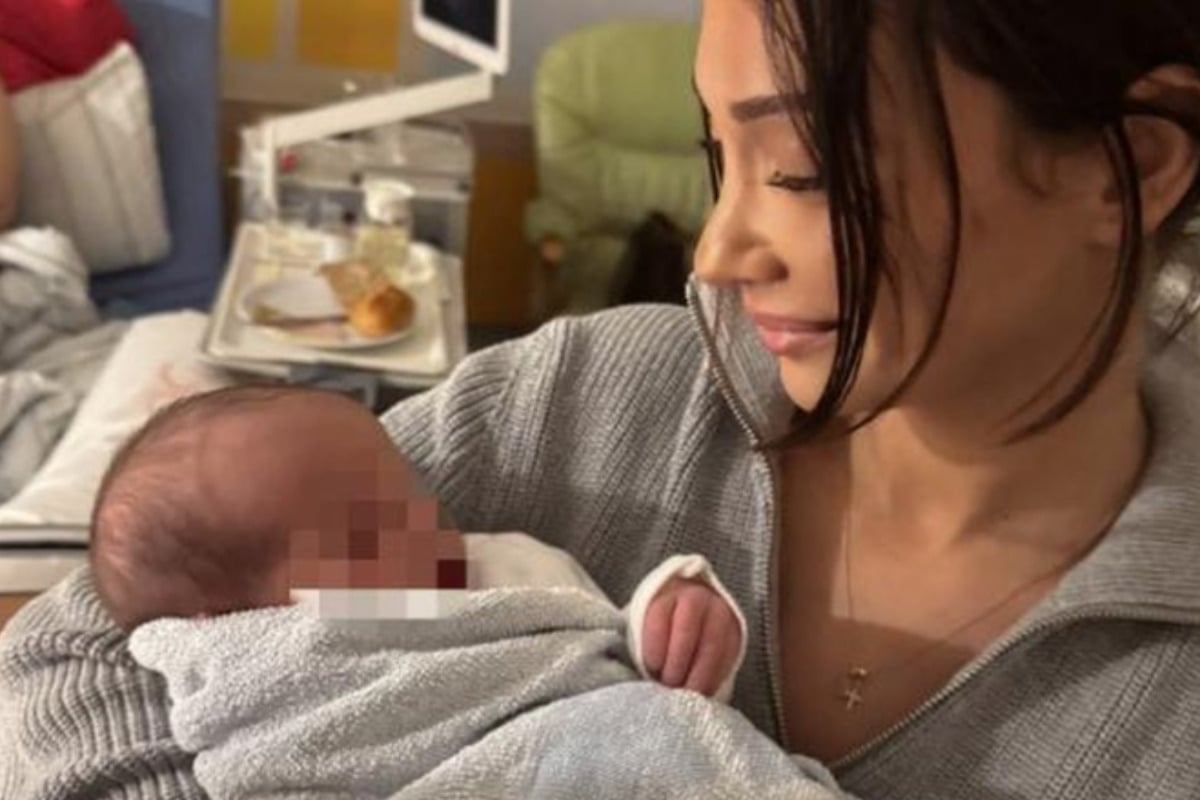 Schockverliebt: Paola Maria Ingoglia (32) hält liebevoll ihren Neffen auf dem Arm.