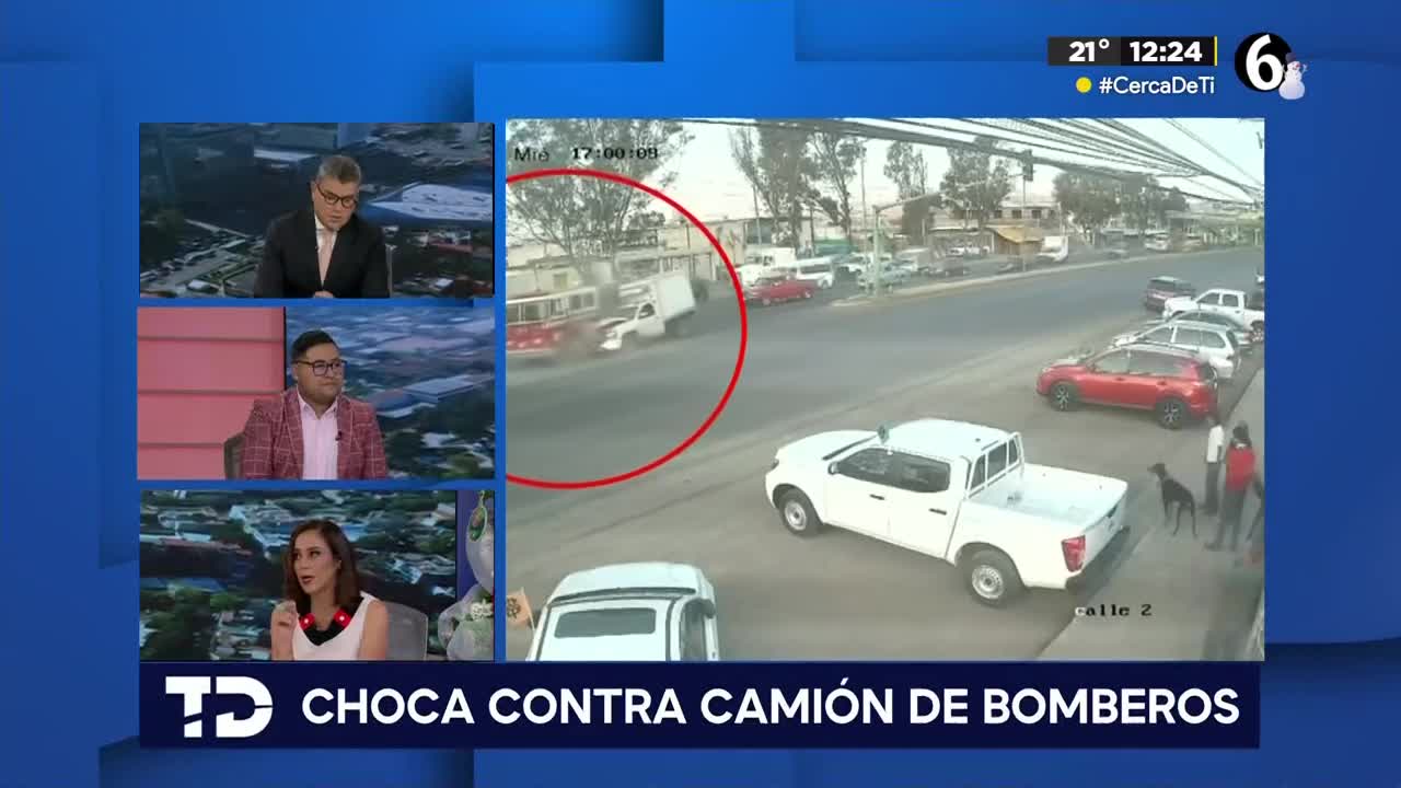 Camioneta se pasa el alto y choca con camión de bomberos en Tulancingo ...