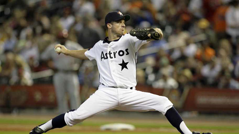 July 24, 2010; Houston, TX, USA; Houston Astros starting pitcher Roy Oswalt (44) throws a pitch against the Cincinnati Reds in the first inning at Minute Maid Park. The Reds defeated the Astros 7-0. | Brett Davis-Imagn Images