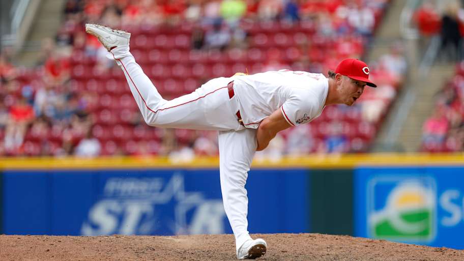Reds' latest signing finally gives Rangers a ray of bullpen hope
