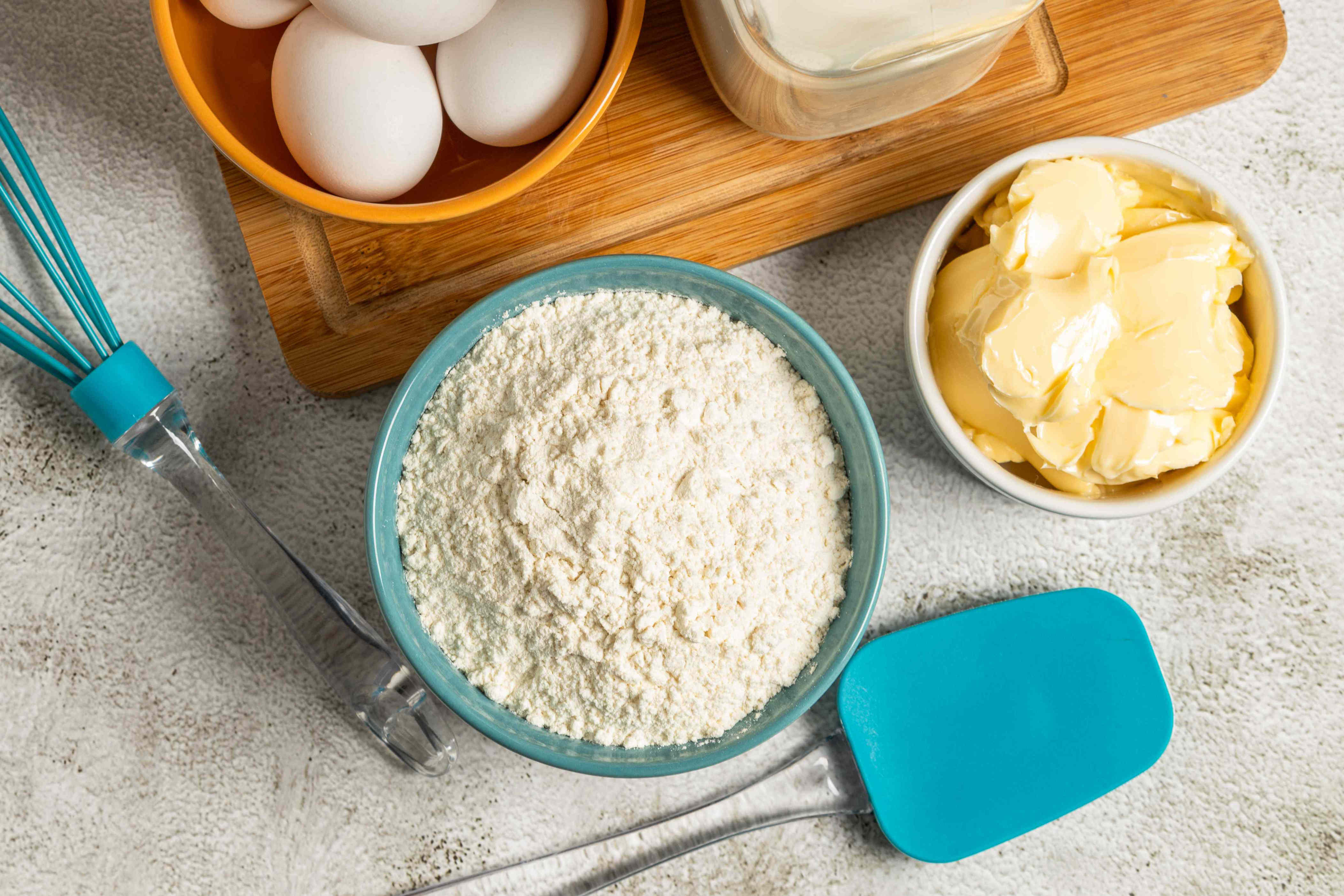 I asked 3 bakers to name the best gluten-free flour for baking, and ...