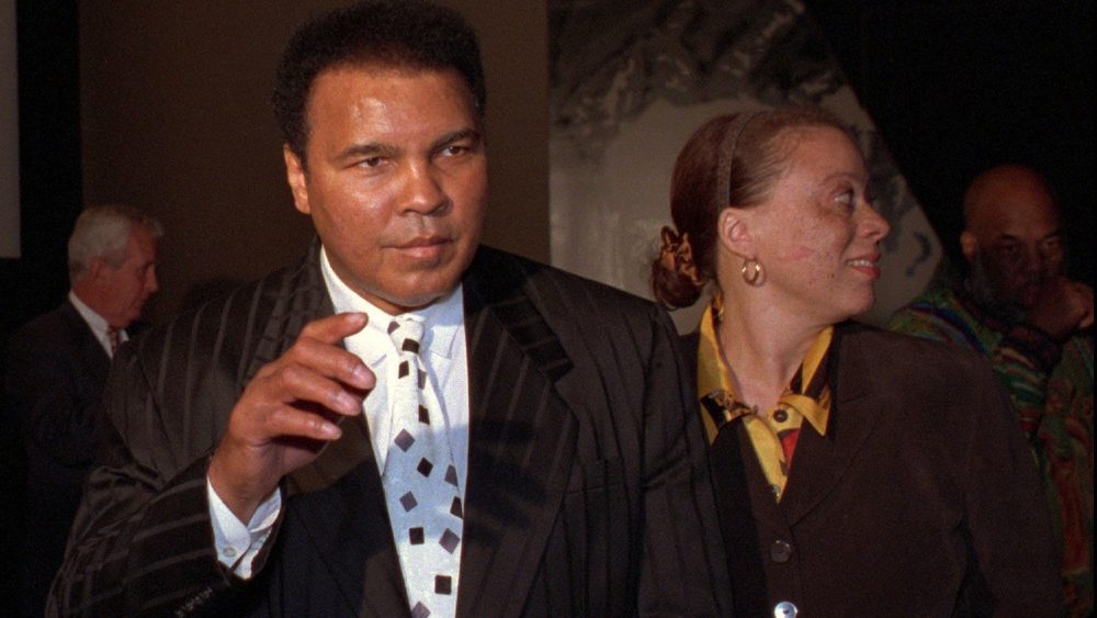 Ali-named boxing reform bill gains momentum in Congress