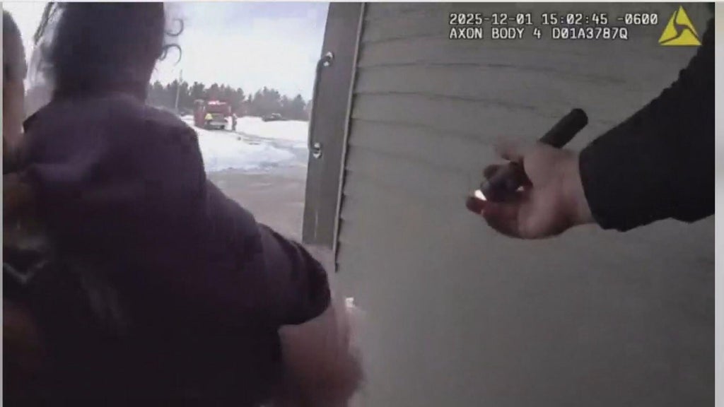 Racine County, Wisconsin deputy saves child from deadly house fire: Video
