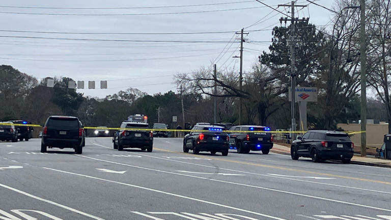 Suspect hospitalized after shooting involving officer in Sandy Springs