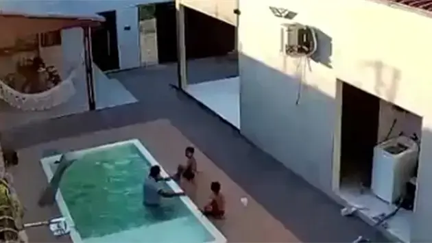 Video | Padre salva a sus dos hijos de ahogarse en Brasil