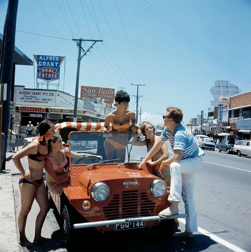 Images of 1960s fashion that prove the decade had style unlike