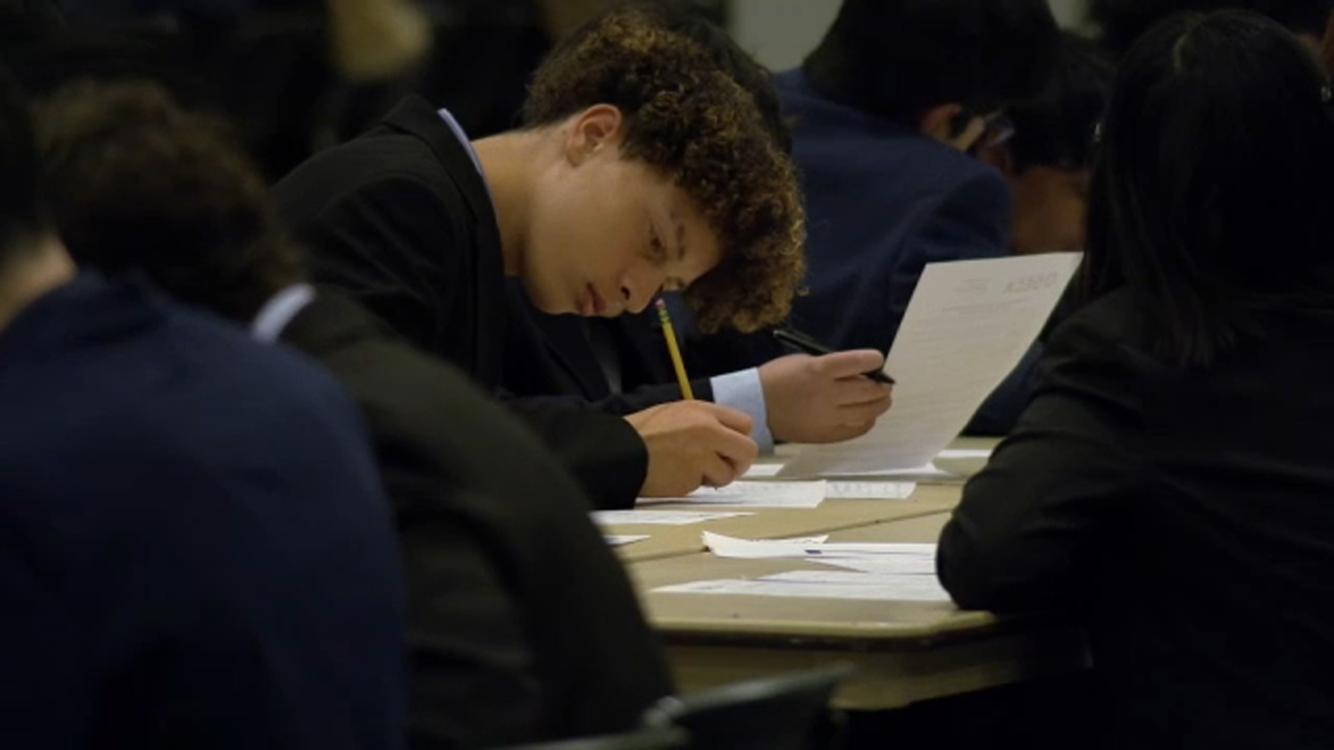 Thousands of Wake County students compete in DECA event at Raleigh ...