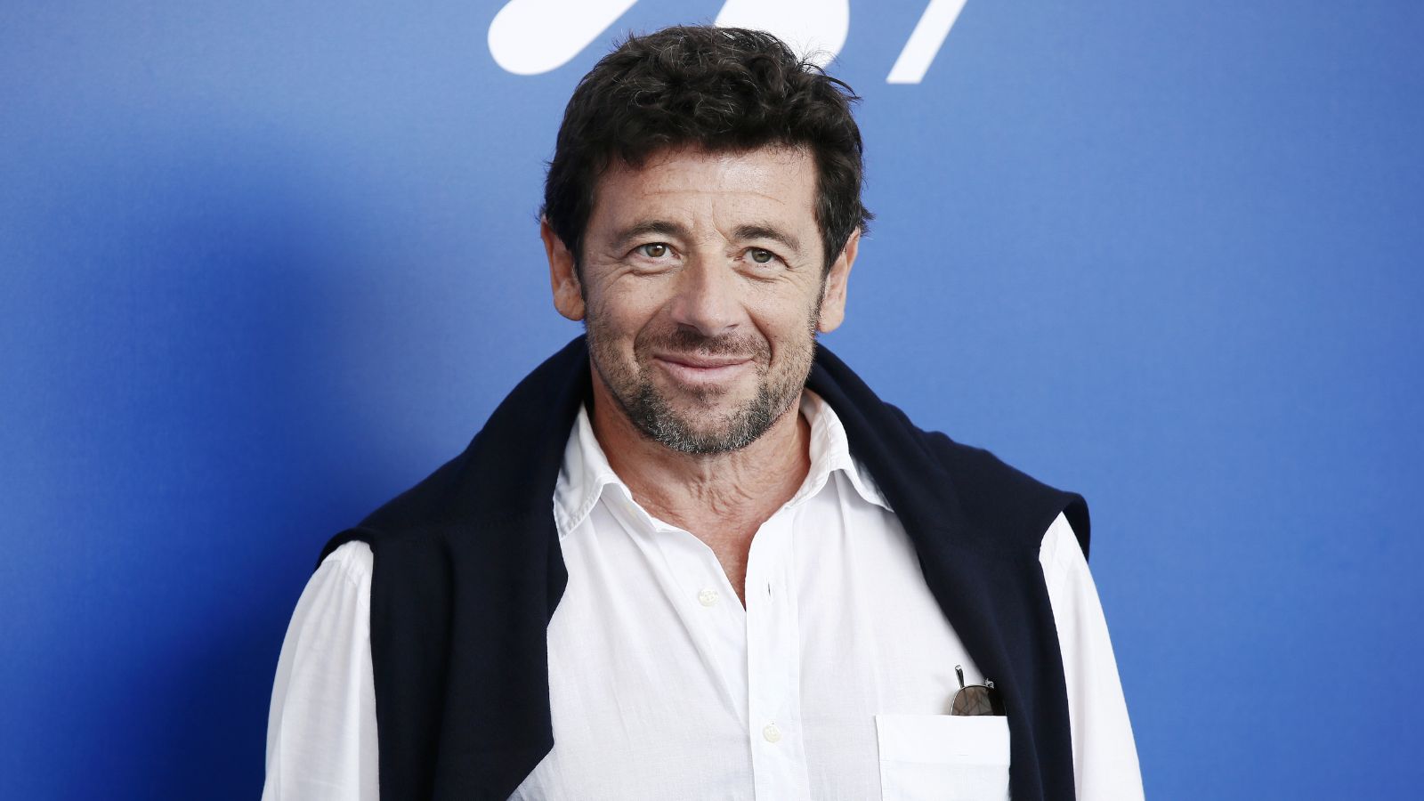 patrick-bruel-66-ans-qui-est-cl-mence-sa-compagne-de-32-ans-sa