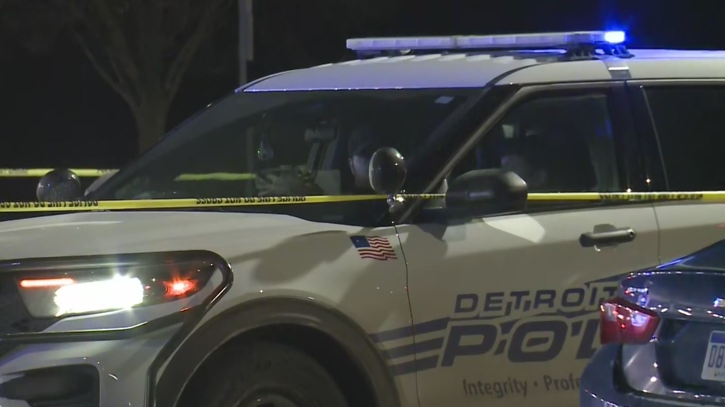 Man shot, killed after fight at Detroit gas station