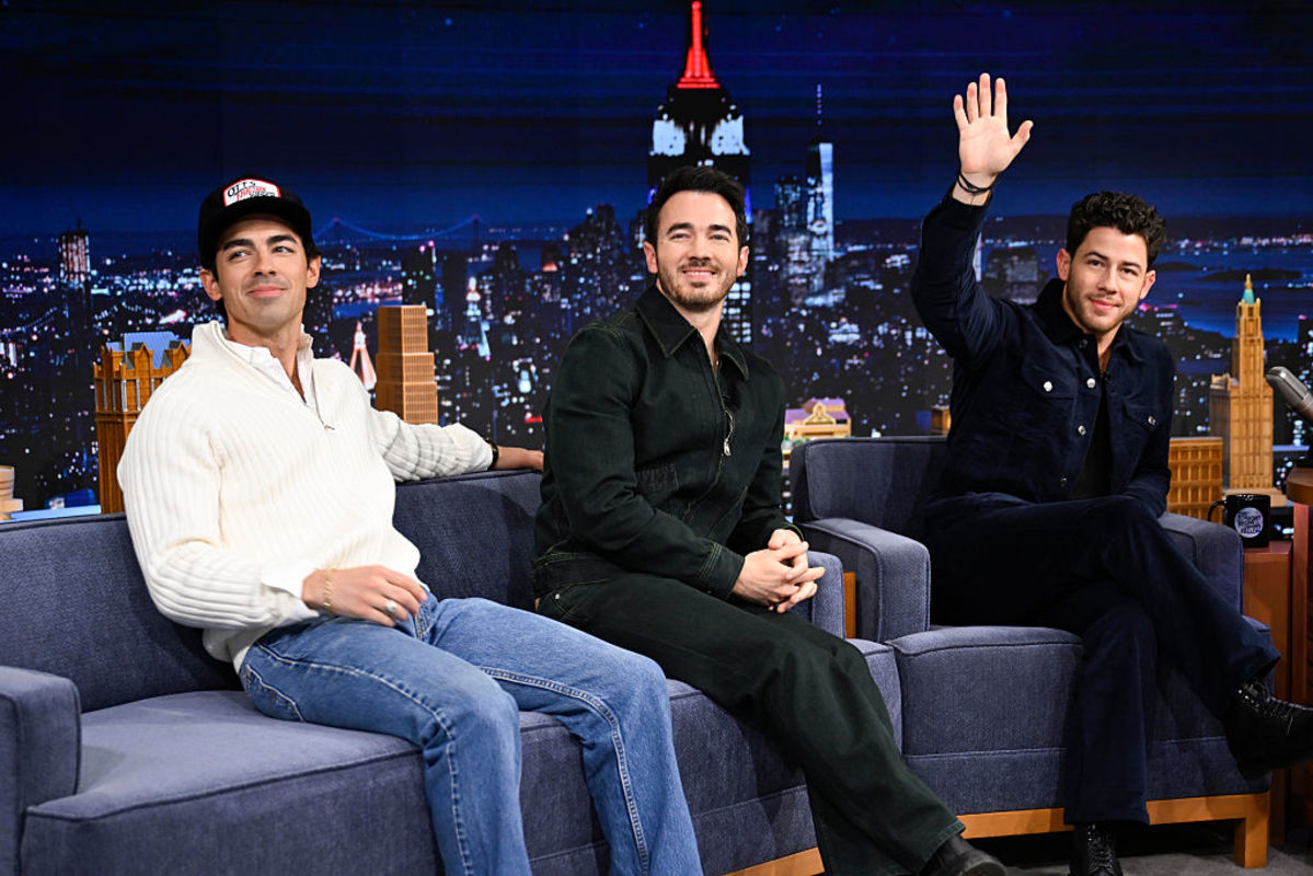 Jonas Brothers stir up nostalgic excitement with upcoming show