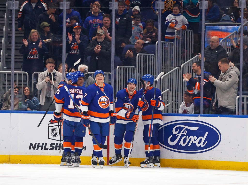 Islanders topple Avalanche to pick up best win of season, spoil Brock ...
